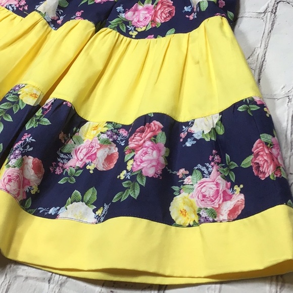 Gorgeous Hand Made Dress Size 4t - Picture 3 of 4